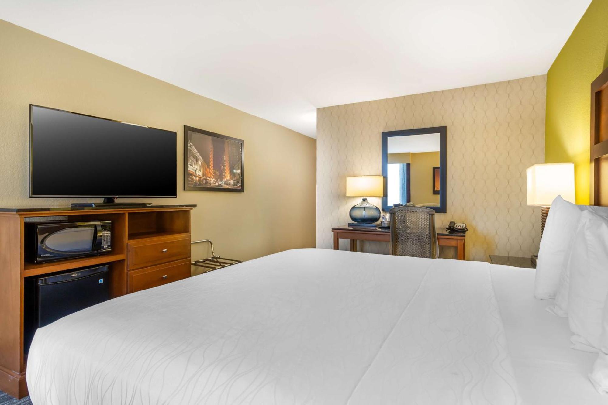 Western Energy Corridor Otel 3*